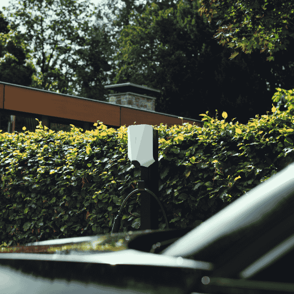 Mobiele lader vs laadpaal: wat is de beste keuze?