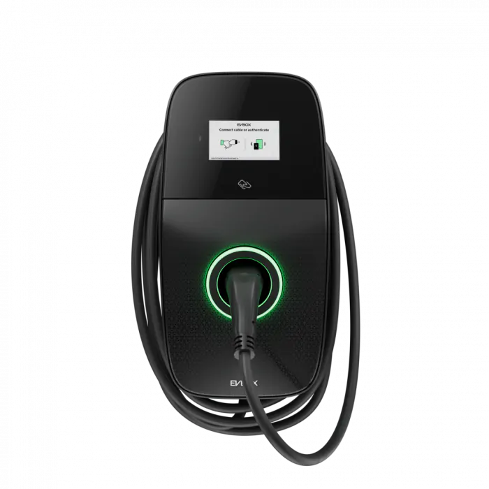 EVBox Liviqo laadpaal met vaste kabel – voorgevel