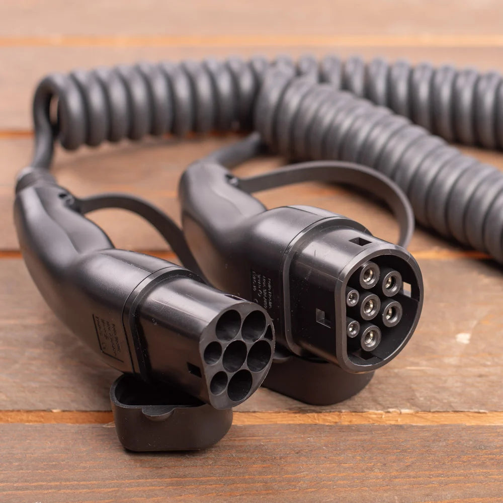 Ratio E-Line Type 2 Laadkabel – Coiled | 3 Fase | 16A | 11kW | 4 Meter | Spiraalkabel - BlackCharge 