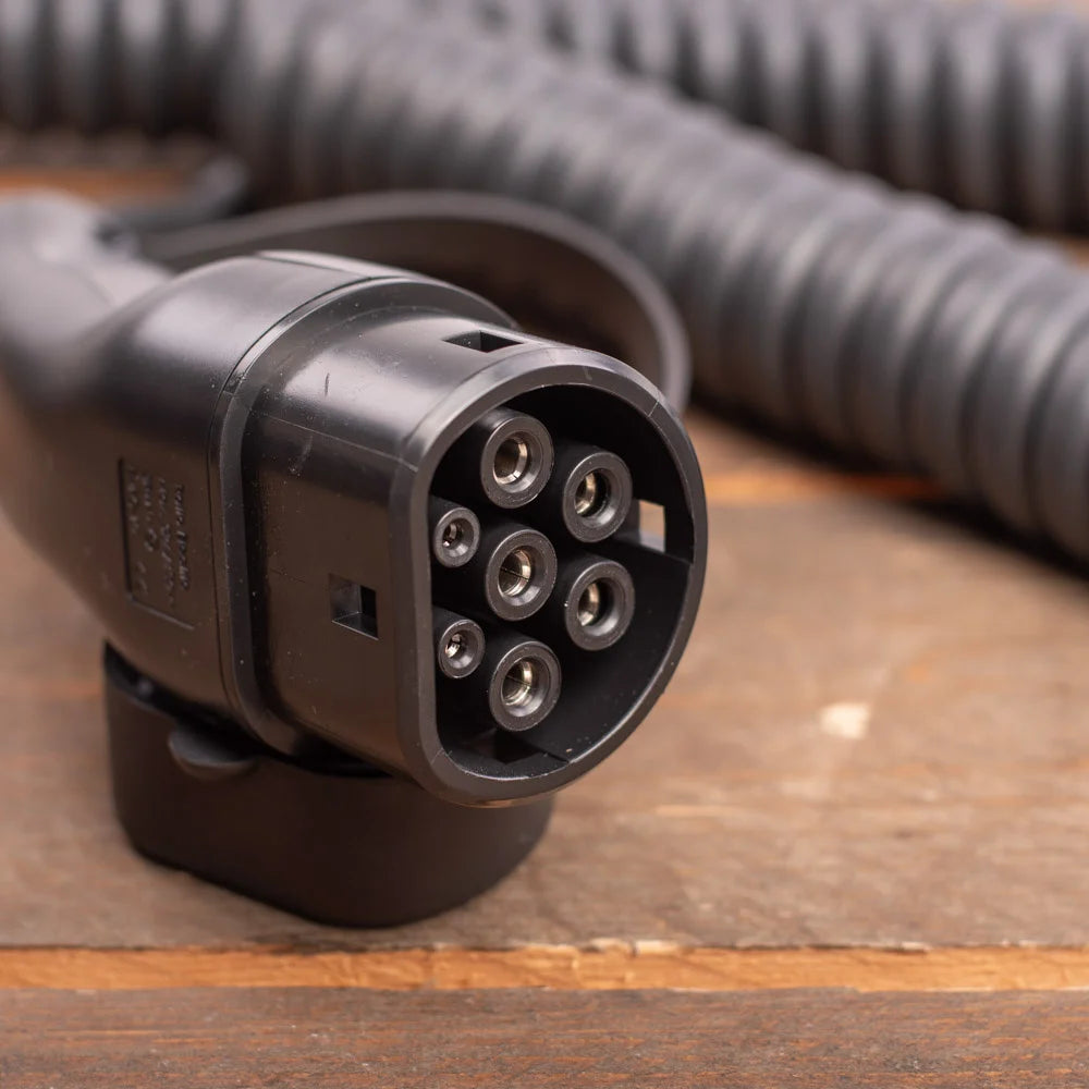 Ratio E-Line Type 2 Laadkabel – Coiled | 3 Fase | 16A | 11kW | 4 Meter | Spiraalkabel - BlackCharge 